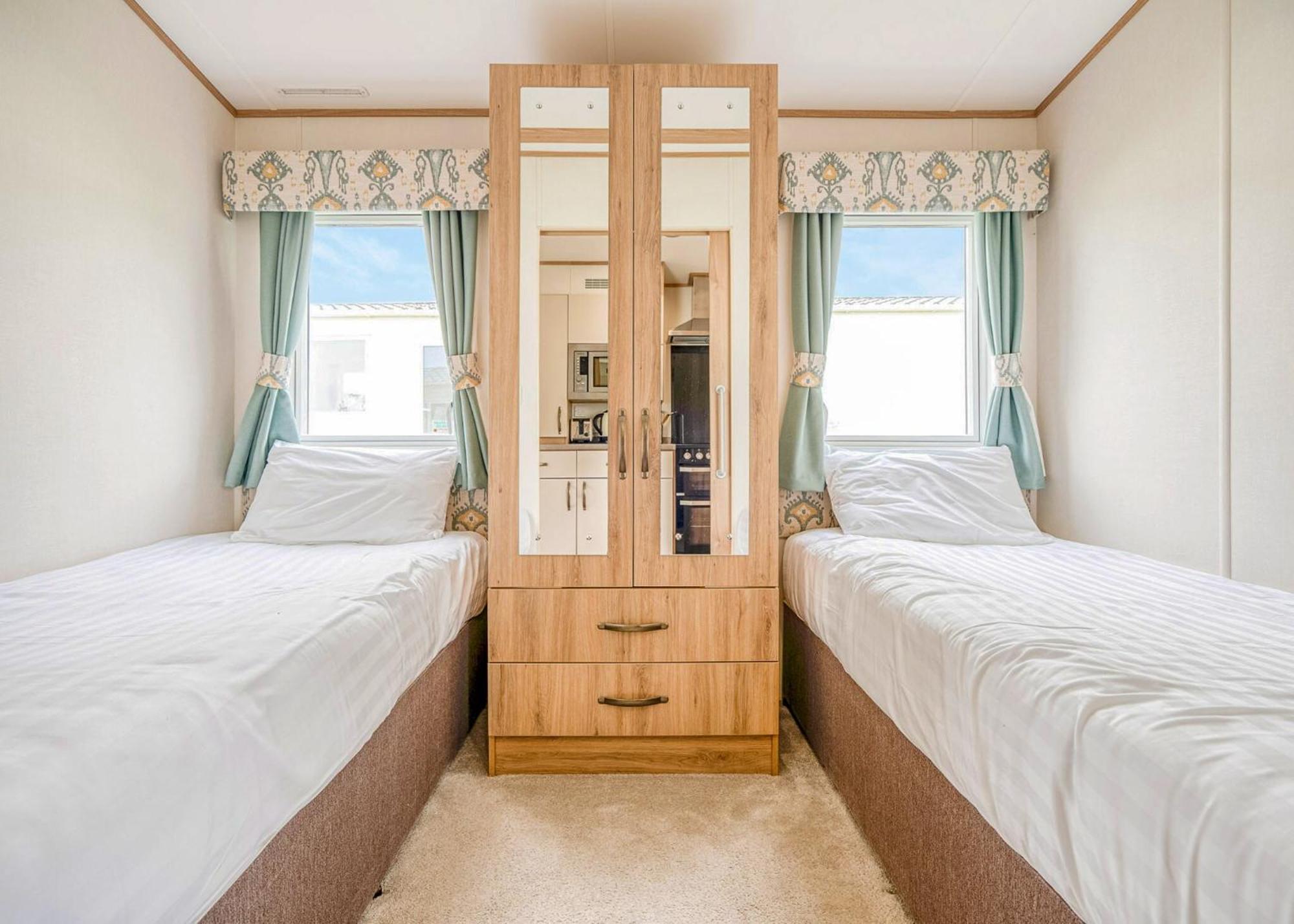 Meadow Lakes Holiday Park St Austell Exteriér fotografie
