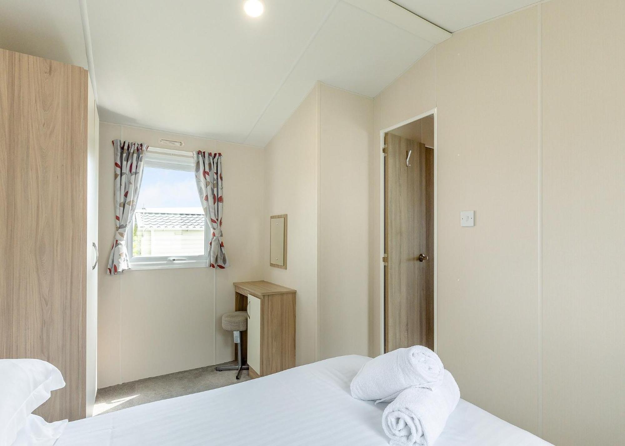 Meadow Lakes Holiday Park St Austell Exteriér fotografie
