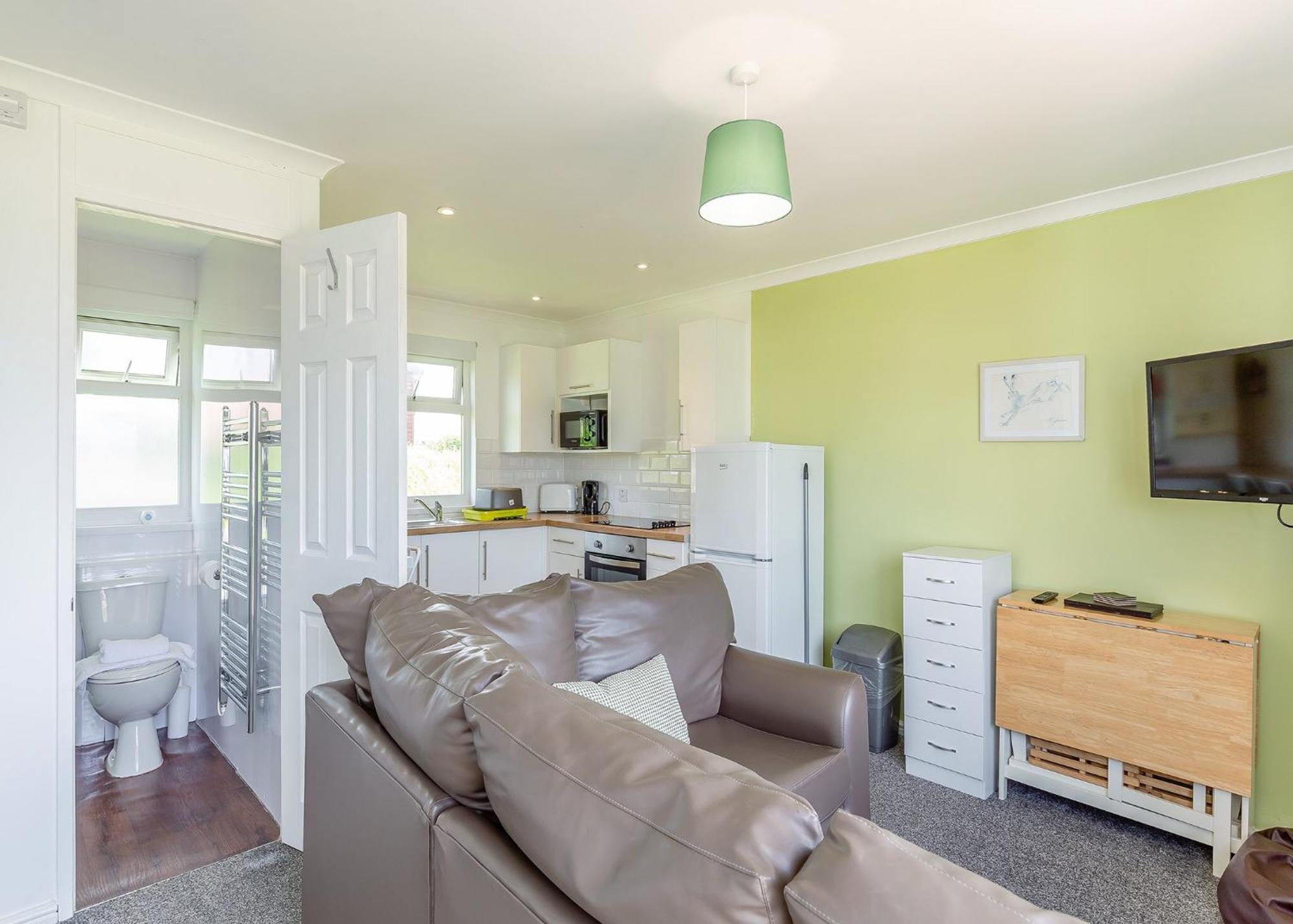 Meadow Lakes Holiday Park St Austell Exteriér fotografie