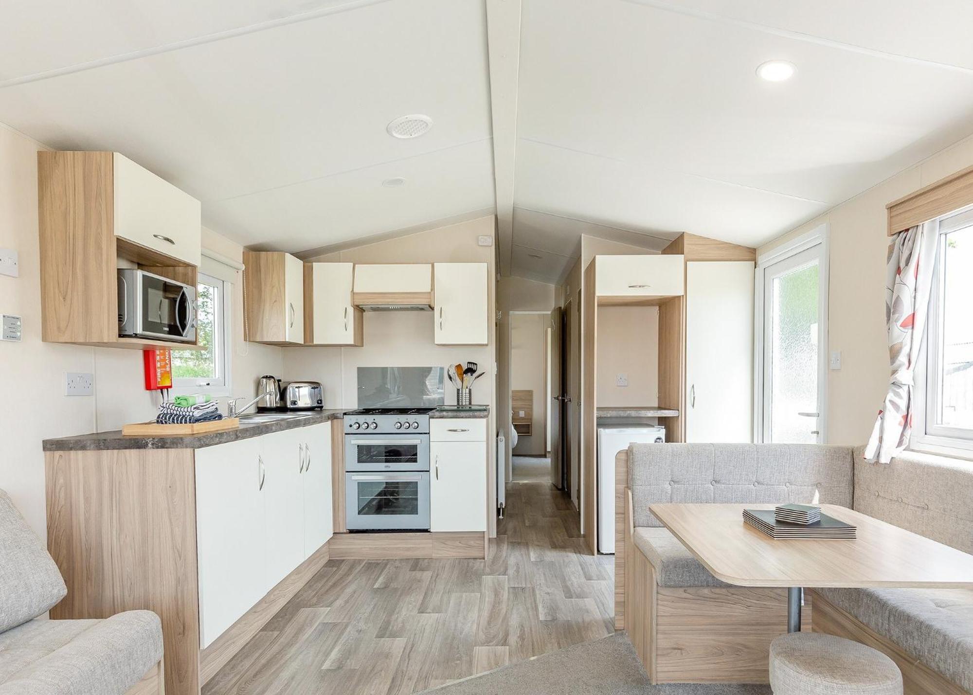 Meadow Lakes Holiday Park St Austell Exteriér fotografie